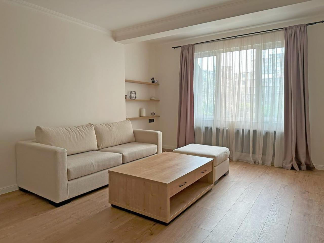 City Center Living In Yerevan Lägenhet Exteriör bild
