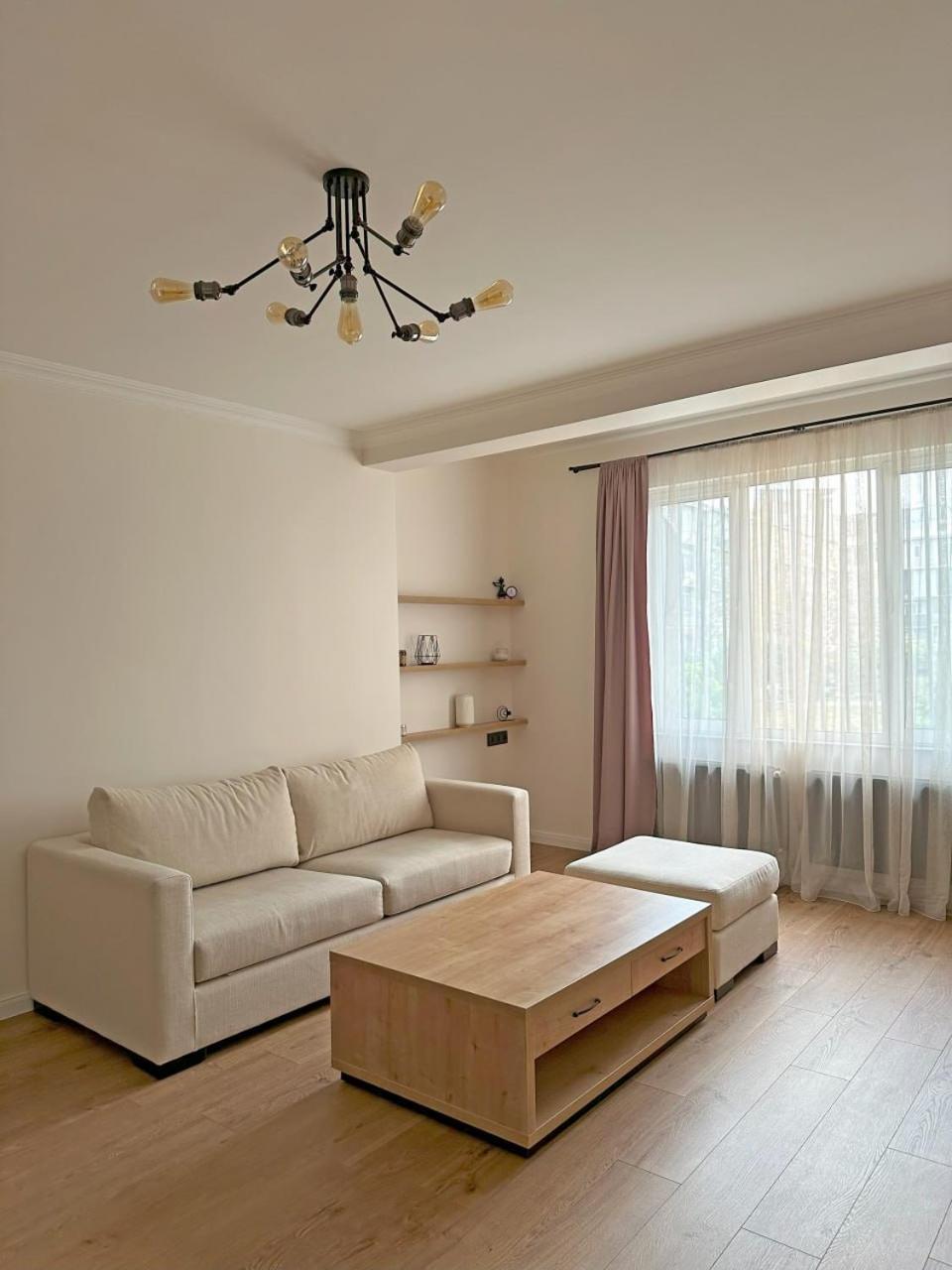 City Center Living In Yerevan Lägenhet Exteriör bild